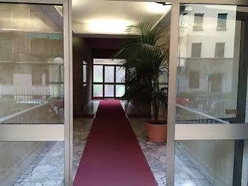 Expo House Central Station Hotel Milan Apartment